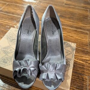 Elegant Gray Peep-Toe Heels